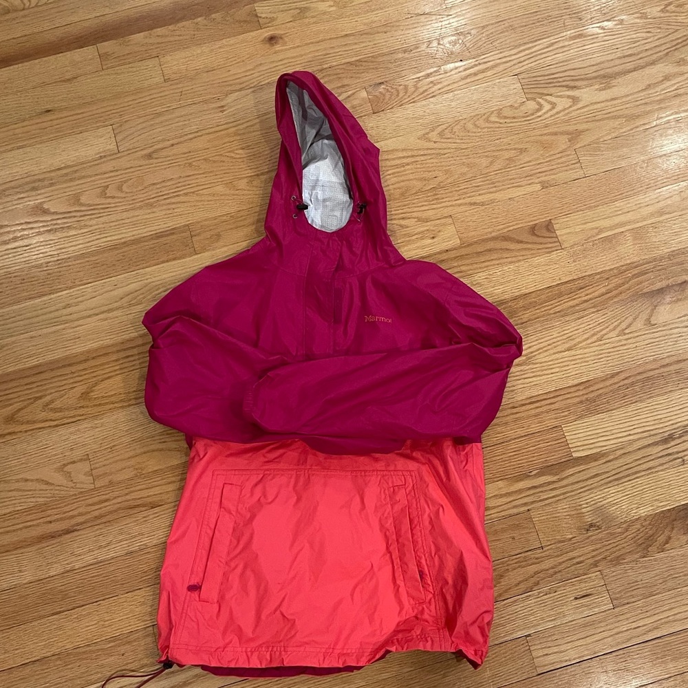Marmot women’s pullover raincoat